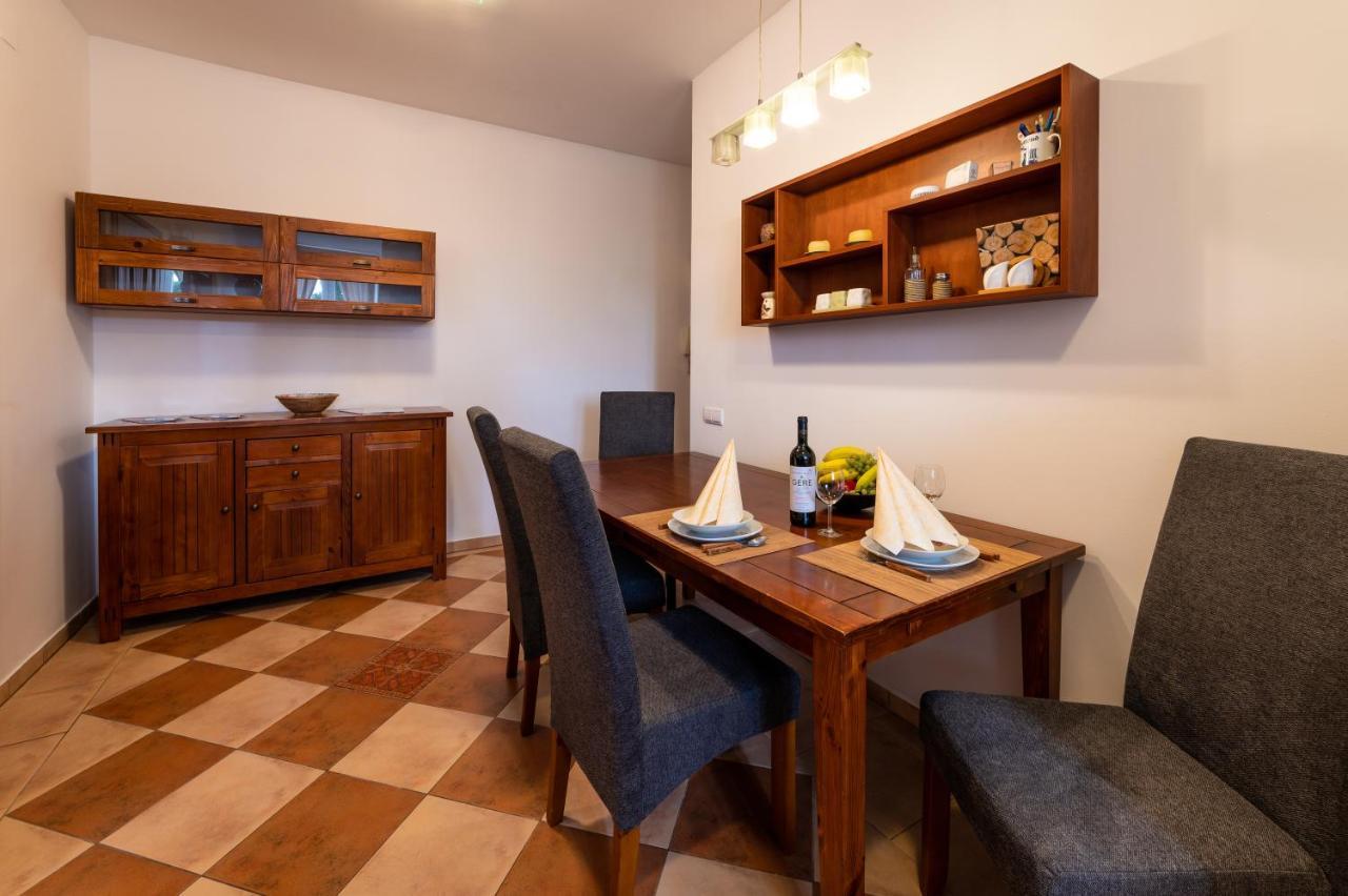La Lampa Apartments Debrecen Bagian luar foto