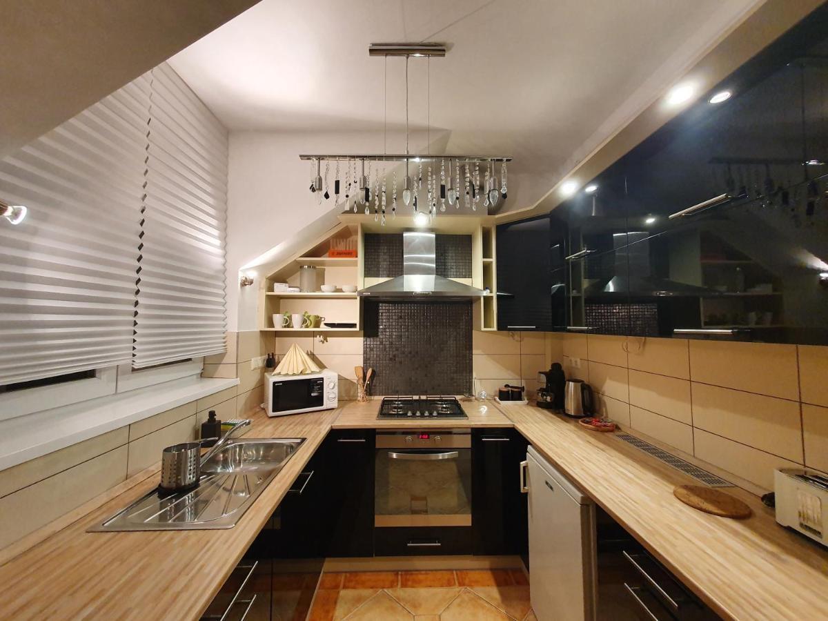 La Lampa Apartments Debrecen Bagian luar foto
